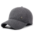 Casquette de baseball d'hiver gris foncé en tissu épais avec détail logo en métal chic - Réglable / Gris