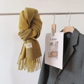 Écharpe vert jaune toucher cachemire épaisse avec franges et étiquette pour femme - Vert matcha