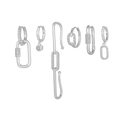 Dettaglio del set da 6 orecchini in argento con zirconi e forme geometriche moderne - Set da 6 pezzi / Argento
