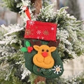 Calza di Natale rossa e verde con renna 3D e motivi di fiocchi su albero di Natale - Cervo