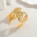 Exaggerated wide irregular heart-shaped open bangle in 18k gold-plated stainless steel - Irregular Heart Style (Gold)
