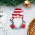 Porte-couverts de Noël gnome gris avec bonnet rayé rouge pour décor de table - Chapeau Rouge à Rayures