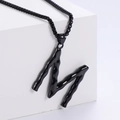 Collana con pendente lettera M 3D texture fluida in acciaio inossidabile nero - Lettera M (Nero Con Catena)