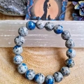Bracelet zen en perles de pierre grise de style chinois pour hommes et femmes sur bois - 10mm/Bleu Tacheté de Blanc