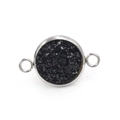 Detailopname van een ronde roestvrijstalen hanger met zwarte steeninlegstukken - Zwarte Druzy Stijl (12) / 12mm