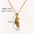 Detaillierte Größenangaben für die goldene Seepferdchen-Halskette mit 40+5cm Kette - Seepferdchen