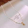 Elegant beaded necklace with white pearls and gold shell pendant in jewelry display box - 8# Necklace - White - Shell
