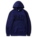 Sweat à capuche bleu foncé avec imprimé DAD EST 2024 et détail de cœur sur la manche - S / Hauts / Bleu Marine 312