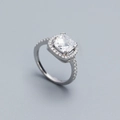 Lussuoso anello in argento S925 con zircone a taglio quadrato e piccoli diamanti - US 6 / Oro Bianco
