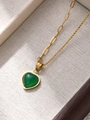 Detailansicht der Goldkette mit grünem Herzanhänger und gemischter Kette in Geschenkbox - Gold Gespleißte Kette Grünes Herz (ZHN2129金)