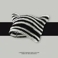 Bonnet tricoté mignon à rayures noires et blanches avec oreilles de chat de style japonais - Noir+Blanc