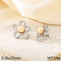 Floral stud earring in silver finish with a gold pearl center on textured stone - 26x25mm / Steel/Gold Pearl (KE115785-GC)