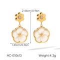 Detailed dimensions of white flower earrings with gold petals and clear stone center - White Zircon Flower Style (HC-E10613)