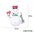Broche bonhomme de neige de Noël avec bonnet rouge et écharpe verte en alliage - Bonhomme avec Balai (2352)