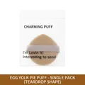 Éponge maquillage marron en forme de goutte pour fond de teint sec et humide - Larme / 1 Pièce / Tarte au jaune d'œuf (Sachet artisanal)