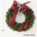 Corona de Navidad de 60cm con lazo de cuadros, piñas y bayas rojas, peso de 800g - 60CM / Estilo de Lazo de Doble Capa