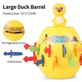 Gioco barile pirata a forma di papera e salvadanaio con 24 spade in plastica colorata - Barile Anatra Grande (Con Salvadanaio) / 13*11*21CM