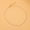 Detailweergave van de dubbellaagse kralenketting met champagne en parelwitte kralen - Dubbellaagse Champagne Witte Kralenketting (GX02985B)