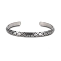 Vintage silver Viking style open cuff bracelet with geometric diamond texture pattern - Rhombus Pattern / Ancient Silver - Rhombus