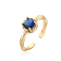 Makroaufnahme von vergoldetem verstellbarem Ring mit funkelndem tiefblauem Zirkonia - Einstellbar Offen / Gold Blauer Zirkonia Stil (12582)