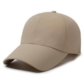 Klassische khakifarbene Baseballkappe aus atmungsaktivem Stoff in der 45-Grad-Seitenansicht - Verstellbar / Khaki