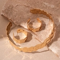 Golden wavy metal choker and hoop earrings set with minimalist hammered texture - 2-Piece Geometric Earrings Choker Set / Gold