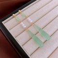 Elegante Ohrringe im neuen chinesischen Stil mit Harztropfen und kleinen Perlen - Hellgrüner Perlen-Wassertropfen-Anhänger Stil (Silber-Ohrringstecker) (16#)