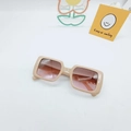Hip hop square sunglasses with beige frames and gradient tea-pink lenses for street style - Rice Pink