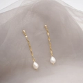 Elegant gold drop earrings with long chain tassels and white freshwater pearls - Freshwater Pearl + Titanium Steel Pin / White