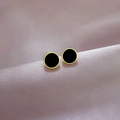 Orecchini a perno tondi minimalisti in titanio dorato su elegante fondo di seta - Coppia Nero e Oro / Oro