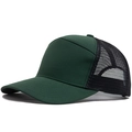 Cappellino trucker verde scuro con rete nera traspirante e pannello frontale rigido - Verde