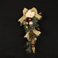 Décoration de Noël suspendue avec nœud doré, pommes de pin et boules sur fond noir - Style sans lumière / Doré