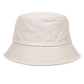 Détail de la broderie gothique blanche sur un chapeau bob en coton lavé beige - Taille unique / Beige