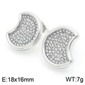 Pendientes de luna plateados con brillantes diamantes de imitación y acabado pulido - Estilo de Media Luna con Diamantes / Color Acero (KE113774-KFC)