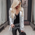 Chic silver sequin blazer with long sleeves and lapels for women in an urban street style - S / White