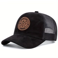 Casquette trucker noire avec écusson en cuir marron et maille respirante style outdoor - Noir