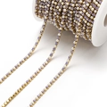 Goldene DIY-Schmuckkette mit lila Zirkonia-Steinen und weißen Kunstperlen - 3mm Lila