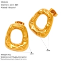 Detailoverzicht van vergulde 304 rvs oorbellen met afmetingen en materiaal specificaties - Onregelmatige Holle Geometrie (SE484G)