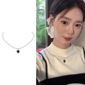 Collana di perle bianche eleganti con ciondolo a cuore nero e bordo in argento lavorato - 21# Collana-Nero-Cuore