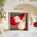 Set di due gnomi natalizi in feltro di lana in confezione regalo rossa e bianca - Scatola Regalo Gnomo Rosso e Bianco Stile C