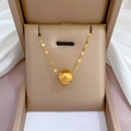 Collana in acciaio al titanio dorato con ciondolo a sfera in confezione regalo - Acciaio al titanio / Oro