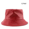 Sombrero de pescador minimalista en cuero sintético rojo brillante con borde cosido - Rojo