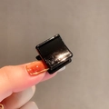 Piccola molletta quadrata nera lucida per fissaggio coda di cavallo e stile minimalista - Piccolo cubo / Nero
