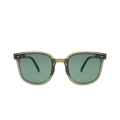 Faltbare Oversize-Sonnenbrille mit olivgrünem Rahmen und silbernen Quadrat-Nieten - PC (Reguläre Linse) / 2. Gen - Olivgrün