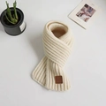 Schattige dinosaurus gebreide babyset in crèmewit met luxe bruin lederen label erop - Beige