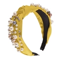 Diadema de terciopelo amarillo anudada con perlas blancas hechas a mano y abalorios - Perlas Grandes y Pequeñas Amarillo Jengibre