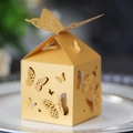 Scatola per bomboniere a farfalla dorata tagliata al laser su piatto per matrimoni - Oro