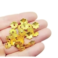 Gouden bloemvormige kralenkapjes in de hand voor doe-het-zelf sieraden maken - 10mm / Helder Goud