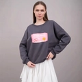 Dunkelgrauer Oversize-Sweatshirt mit Rundhalsausschnitt und pinkem Grafikdruck - S / Dünner Stil / Dunkelgrau