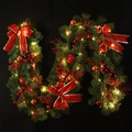 Grüne PVC Weihnachtsgirlande mit roten Schleifen, Beeren, Goldkugeln und LED-Licht - 1,8M Mit LED-Licht